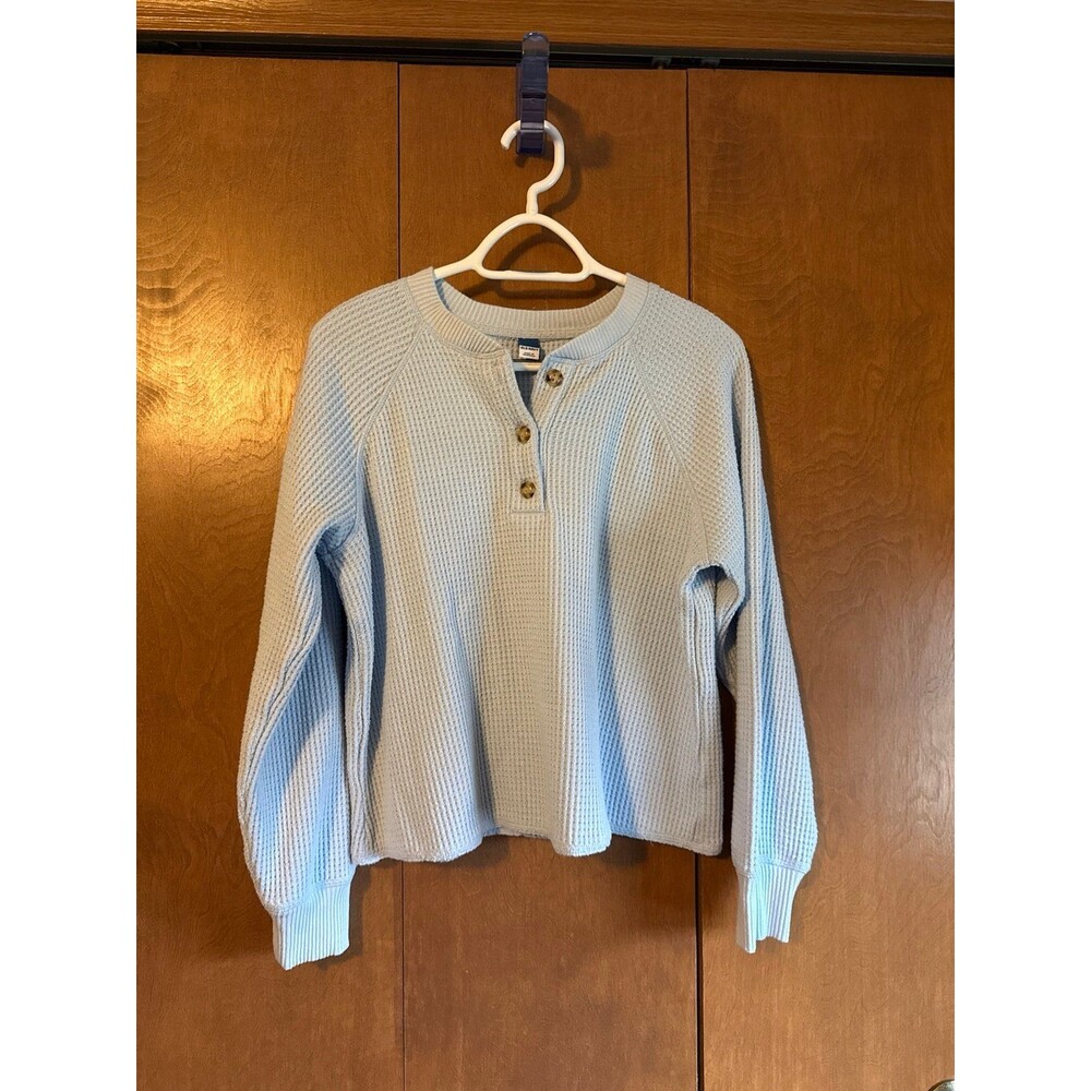 Old Navy women’s long sleeve top
